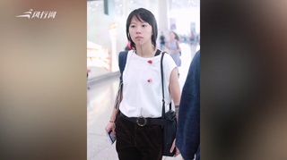 周迅陈坤窦靖童相聚吃火锅 难掩星气质